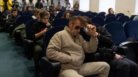 Sean Penn na Ukrainie. Kręci dokument o rosyjskiej inwazji  