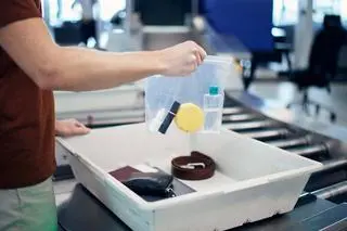 Zmiany w limitach płynów na lotniskach 
