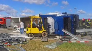 TIR zablokował rondo na Granicznej