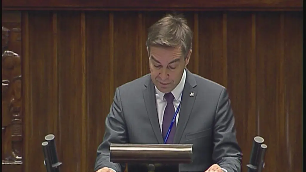 Gryglas: uważacie że program PiS mogą zrealizować tylko zwolennicy tej partii