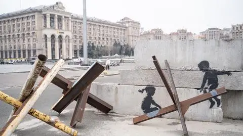 "Cele powietrzne poruszające się w kierunku Kijowa". Zawyły alarmy