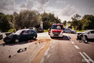Wypadek na DK28 pod Krosnem