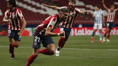 Rywale trafiali w słupki, Atletico do bramki. "Dwa kroki od tytułu"