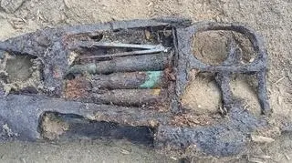 W trakcie rozbiórki budynku znaleźli karabin i amunicję