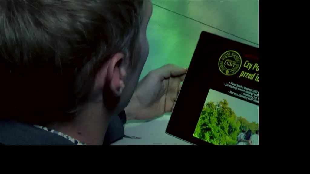 2509 CNB KARUSTA STRAZNIK OK krotkie