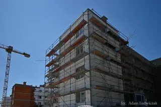 Budowa bloku komunalnego na os. Bema 