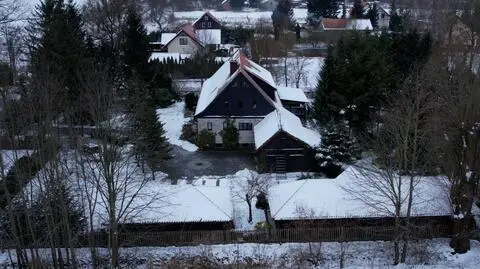 Nie dostali na paintball ani na okulary za 35 tys. zł sztuka, będzie gotowanie jak u mamy. Edukacja w willi plus  