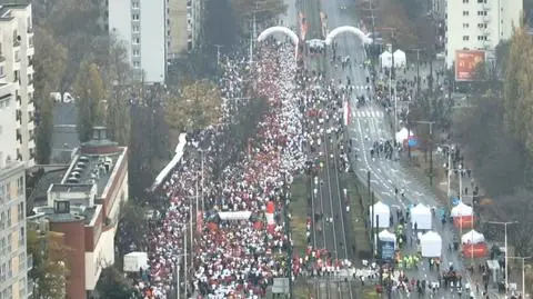 Zawodnicy na starcie 33. Biegu Niepodległości