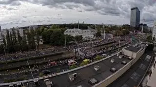 Marsz Miliona Serc. Widok na aleję Jana Pawła II