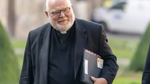 "Nie spodziewałem się takiej decyzji". Kardynał, który chciał odejść, zaskoczony odpowiedzią papieża