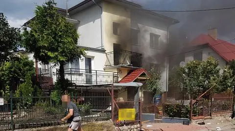 Nie żyją ojciec, matka, ich 10-letnia córka i babcia. W domu wybuchł gaz, ale przyczyna śmierci była inna