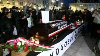 Bydgoszcz. Protest pracowników branży gastronomicznej 