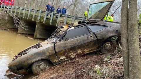 Wyłowiony z wody ford pinto
