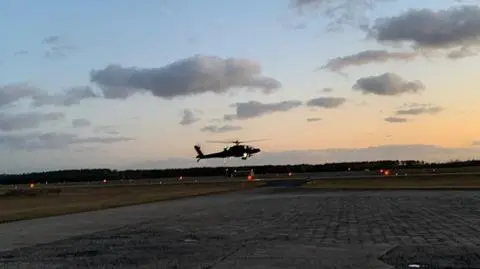 Amerykańskie śmigłowce AH-64 Apache wylądowały w Polsce