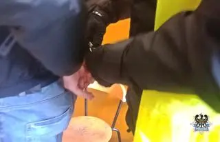 32-latek podejrzany o agresję na drodze został zatrzymany