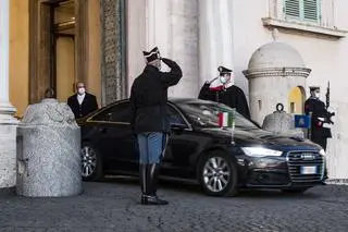 Maria Elisabetta Alberti Casellati opuszcza pałac prezydencki na Kwirynale