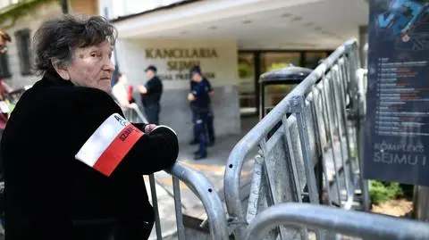 Sejm jak twierdza goście jak intruzi