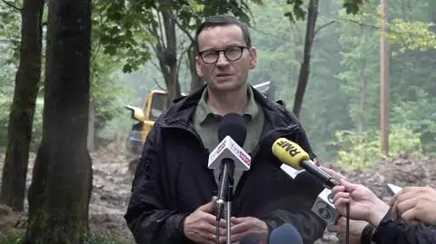 MORAWIECKI W DESZCZU