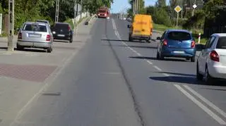 Olej na drodze wojewódzkiej 702 w Zgierzu