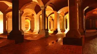 Katedra na co dzień zalana jest wodą