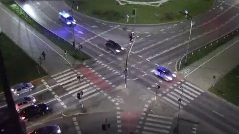 Eskorta kilku radiowozów pozwoliła na sprawny przejazd przez Legnicę