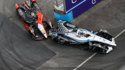 Wielkie emocje do samego końca. Podwójne mistrzostwo Mercedesa