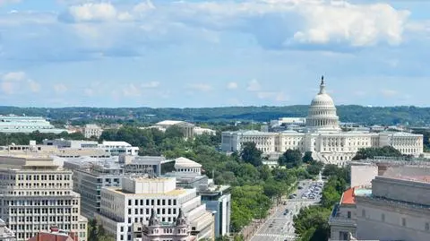 Naruszył przestrzeń amerykańskiej stolicy, nie reagował na wezwania. W pościg poderwano myśliwce