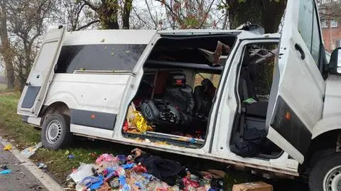 Tragiczny wypadek w Lubelskiem. Nie żyją dwie kobiety i małe dziecko. Siedem osób w szpitalu