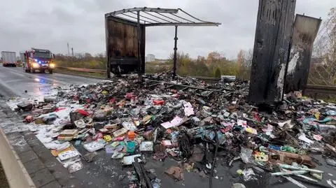 Wiózł zabawki, naczepa stanęła w ogniu
