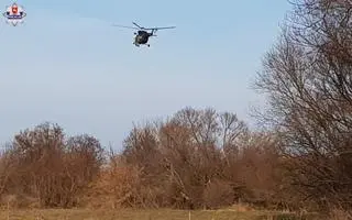 Trwają poszukiwania 36-letniej kobiety, która razem z synem wpadła do rzeki Wieprz 