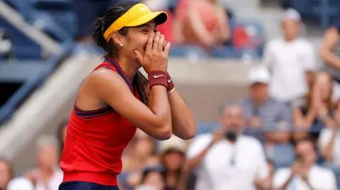 Ma 18 lat i już zatrzęsła światem tenisa. Trzecia taka zawodniczka w historii