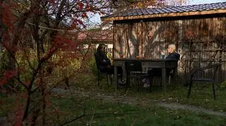Kadr z reportażu "Czarno na białym"