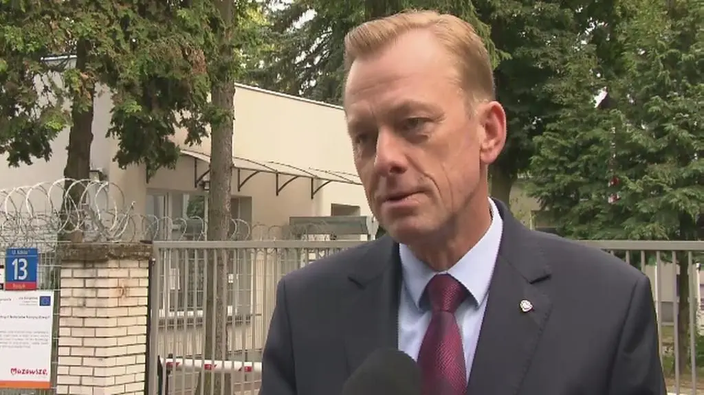 Legitymacja? Suski: Macierewicz sam ją sobie wypisał