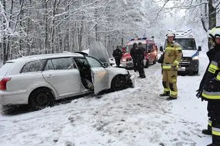 Pałubice. Pięć osób poszkodowanych w wypadku drogowym