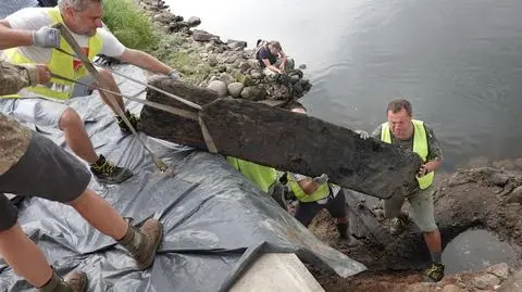 Toruń. Odkrycie reliktów szkuty przy brzegu Wisły