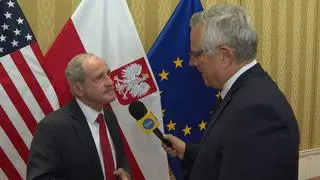 Senator USA Jim Risch w rozmowie z korespondentem "Faktów" TVN Marcinem Wroną