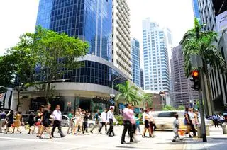 Singapur to niewielkie miasto‑państwo wyspiarskie położone w Azji Południowo‑Wschodniej
