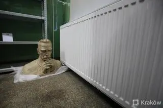 Artefakty odzyskane z Muzeum Czynu Niepodległościowego w Krakowie