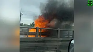 Pożar samochodu na moście Północnym 