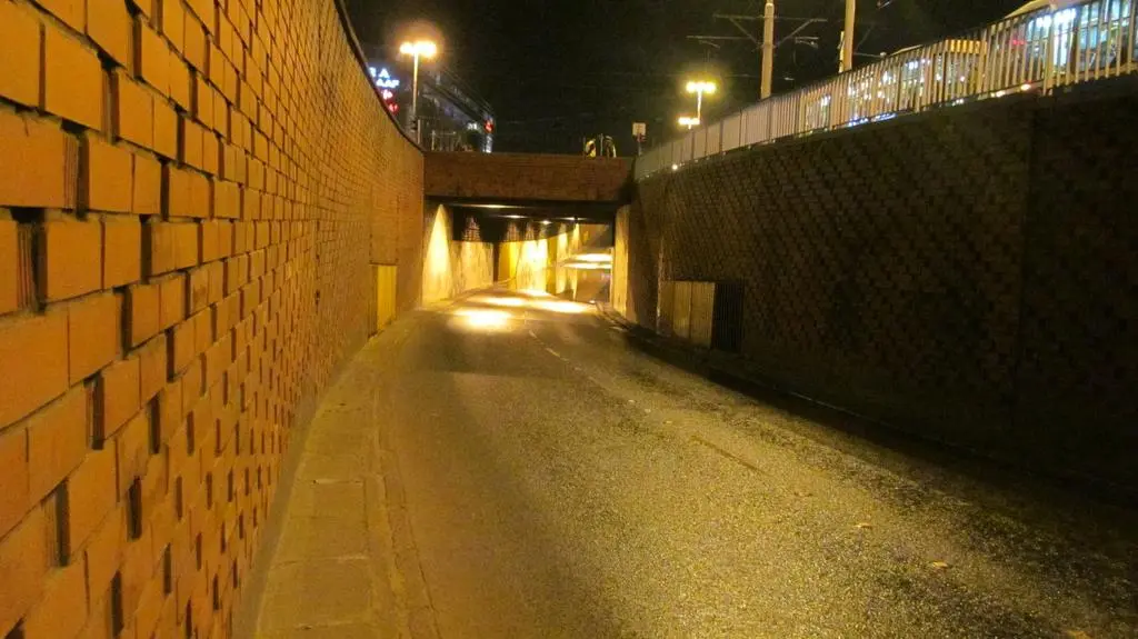 Woda zalała tunel pod pl