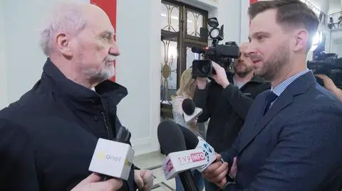 Macierewicz: nie było żadnego uderzenia, było odwrotnie. To była obrona pana Kamińskiego