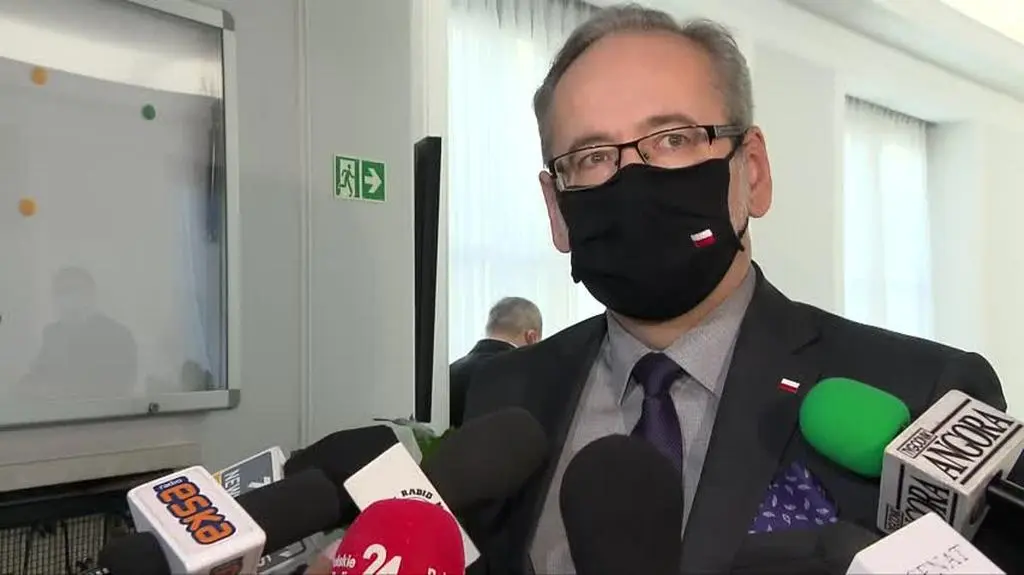 niedzielski 2 o opcjach po 17 i nauczaniu w 2 wojewodztwach