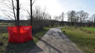 Na łuku drogi stracił panowanie nad quadem i uderzył w drzewo. 48-latek nie żyje