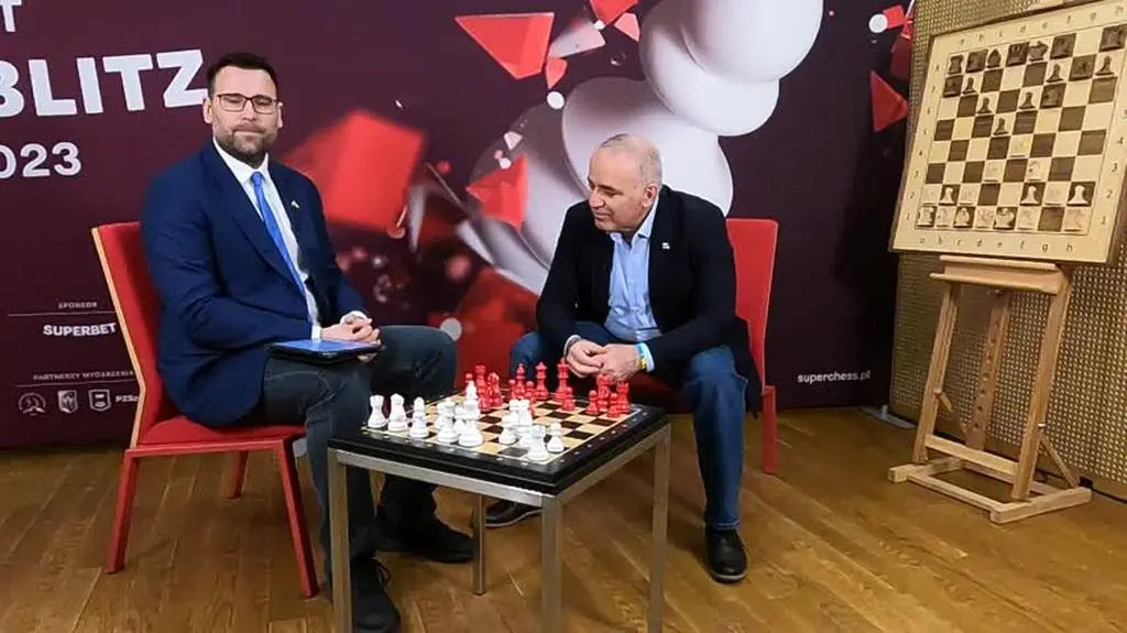 Cała rozmowa Michała Sznajdera z Garrim Kasparowem (materiał w języku angielskim)