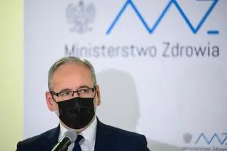 Minister zdrowia Adam Niedzielski na konferencji w Poznaniu