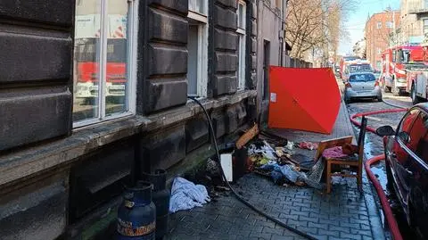 Tragiczny pożar w kamienicy. Nie żyje kobieta