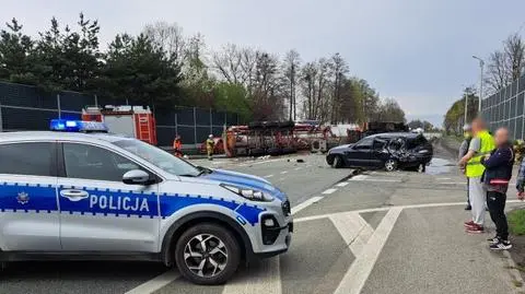 Wywrotka cysterny na DK 81 w Warszowicach