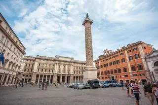 Piazza Colonna 