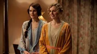 Michelle Dockery i Laura Elizabeth Carmichael