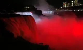 Niagara w biało-czerwonych barwach 